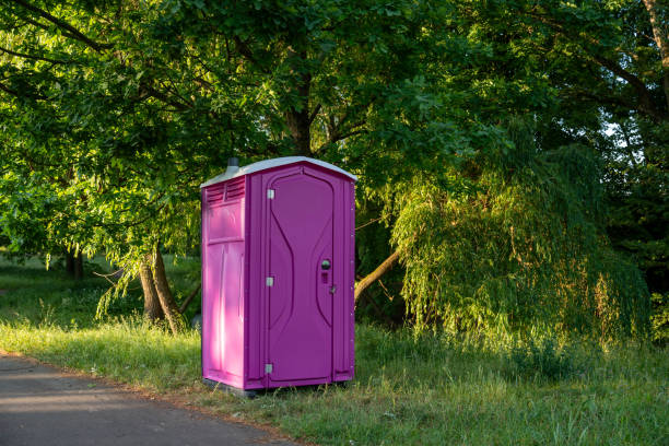 Best Portable restroom trailer rental  in Burtonsville, MD